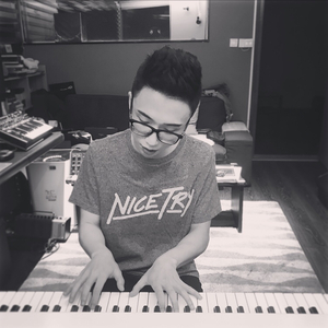 Chine老头勃起视频
